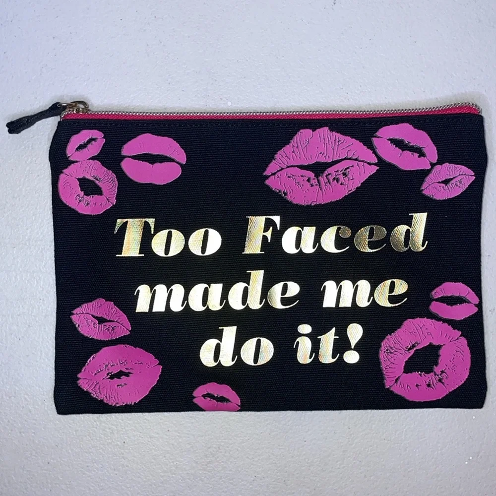 Too Faced Makeup Bag 💋 Too Faced Made Me Do It Cosmetic Makeup Bag 👛💄 🆕